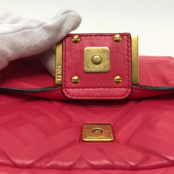 FENDI Pink Shoulder Bag - Picture 11 of 16